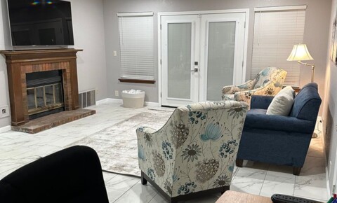 Apartments Near Oklahoma Technical College Furnished 2 bedroom/2 bath Condo for Oklahoma Technical College Students in Tulsa, OK