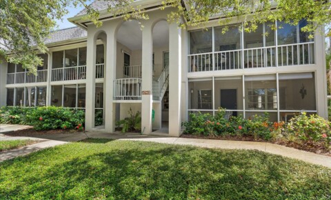 Apartments Near East West College of Natural Medicine Beautifully updated 2 bed/2 bath located close to Siesta Key and Downtown! for East West College of Natural Medicine Students in Sarasota, FL