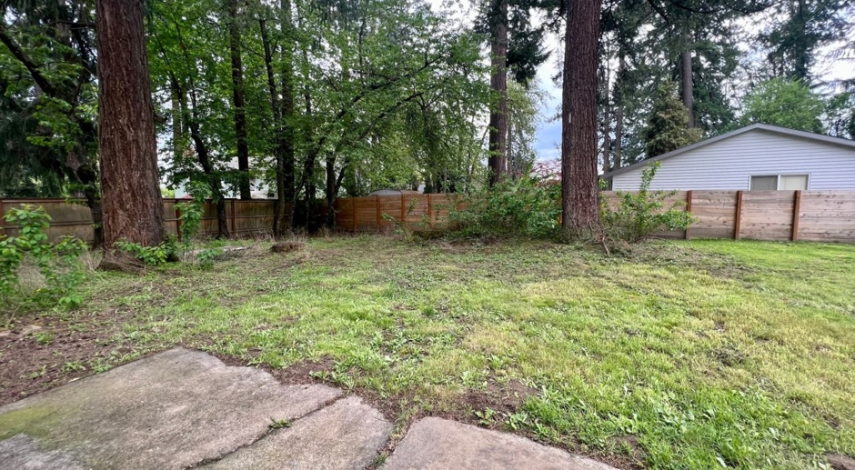 MOVE IN SPECIAL! GORGEOUS MILWAUKIE HOME! NEW REMODEL, PRIVATE YARD, LANDSCAPING INCL., AMAZING LOCATION! 