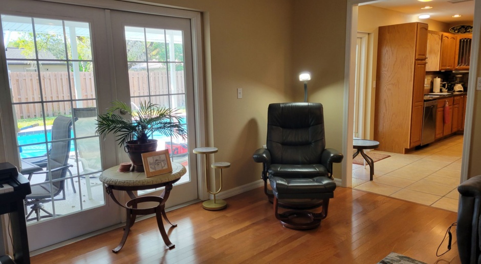 Seasonal/short term ONLY  3/2 single family home downtown Sarasota with private pool