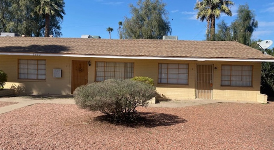 $1,250 For Lease-1 Bedroom-1 Bath Apt in Triplex With Private Yard-Washer & Dryer in Phoenix 85008 !