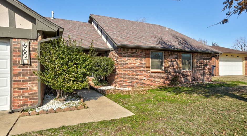 Spacious 3BD/2BTH Home near Lake Hefner minutes from NW Expressway