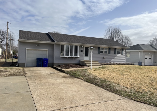 Houses Near Cozy 3 bedroom in Florissant