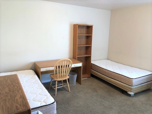  4 Spaces FALL SEMESTER  2021 - Men's Shared Rooms 3 Blocks to BYU!
