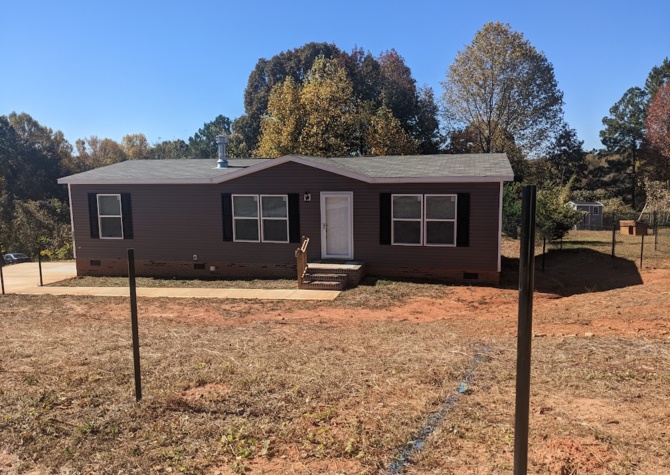 Houses Near 3/2 Brand New Mobile home in Central Location!  Available NOW