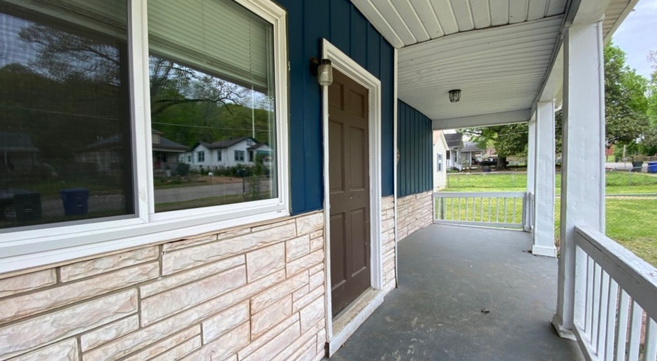3115 14th Ave. - Cute 3 bed/1 bath rental home in Chattanooga! Available now! $1,495/mo.