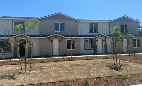 Apartments Near Visalia Wood Ranch Townhomes 405 for Visalia Students in Visalia, CA