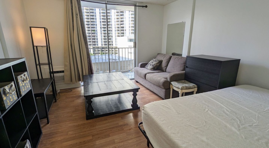 Fully furnished studio in the heart of Waikiki at Inn on the Park