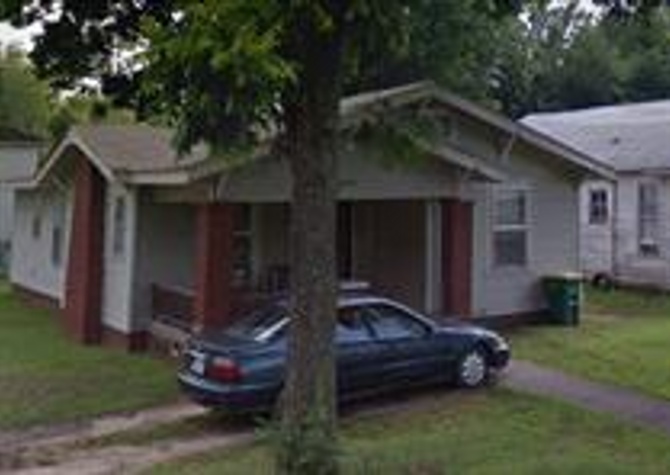 Houses Near Charming  3 bed, 1 bath in North Little Rock!