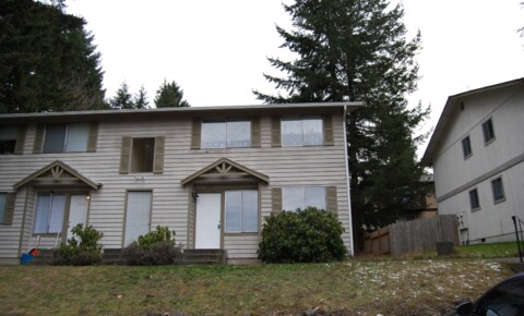 Apartments Near Olympic College 115 Lippert - Units 105, 107, 205, 207 | Lopez for Olympic College Students in Bremerton, WA