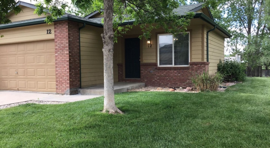 3 Bed, 2 Bath Duplex in West Fort Collins close to Foothills - Students and Pets Welcome