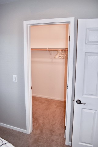 2 Rooms Available: Townhouse for College Students