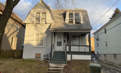 Houses Near Mount Mary RENT ASSISTANCE ACCEPTED!  NEWLY REMODELED 5 BEDROOM HOME! for Mount Mary College Students in Milwaukee, WI