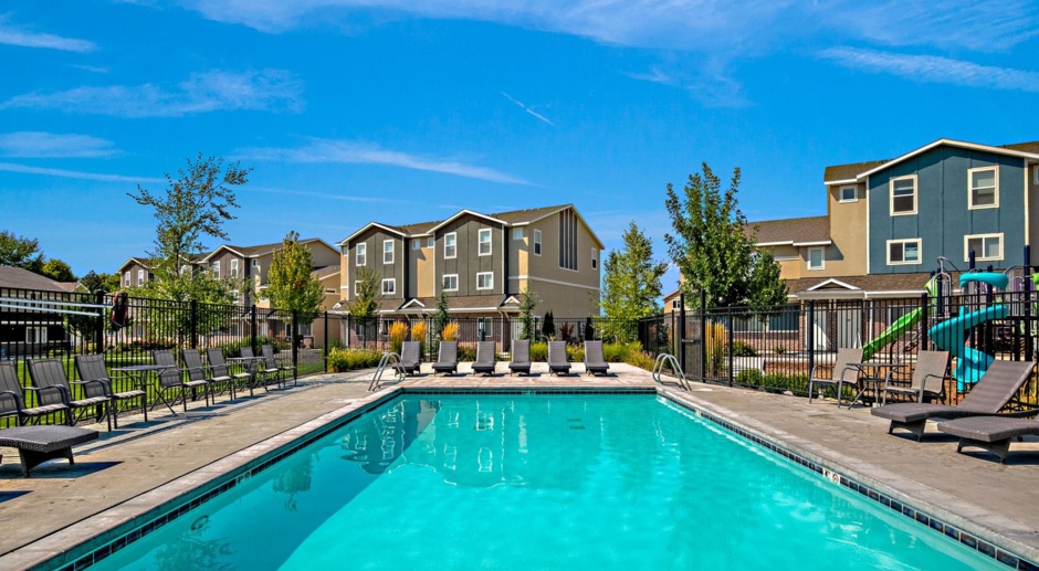  Lovely 2-Story Townhomes in The Brickyard in Meridian. Full Amenities!