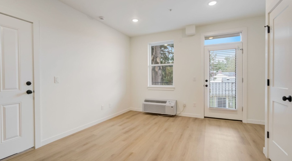 Move-in Special! Brand New 1 Bd/1 Bath W&D & A/C In-Unit | Rose City Park Neighborhood