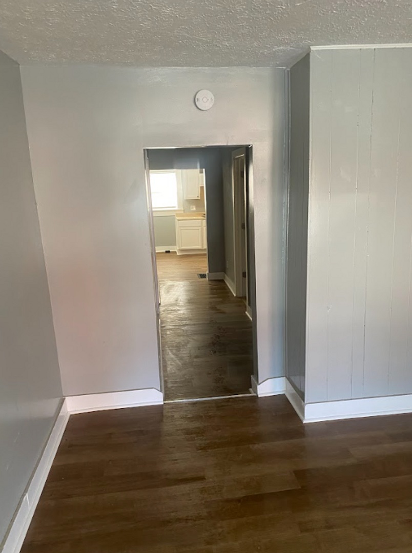 2-bed 1-ba Single Family, Newly Refurbished, South Park - Close to UD, Miami Valley Hospital, Downtown