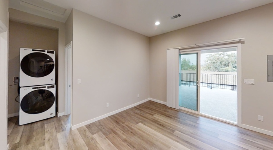 Remodeled 3BD/1BA!! Private Deck (Lease out, pending signatures. Check back in a few days!)