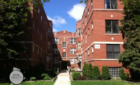 Apartments Near SOLEX College Old Irving Park Apts for Rent! for SOLEX College Students in Wheeling, IL