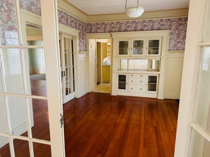 $2,095 N Van Ness, Fresno Craftsman Home for rent, Vintage Style, Tower District.