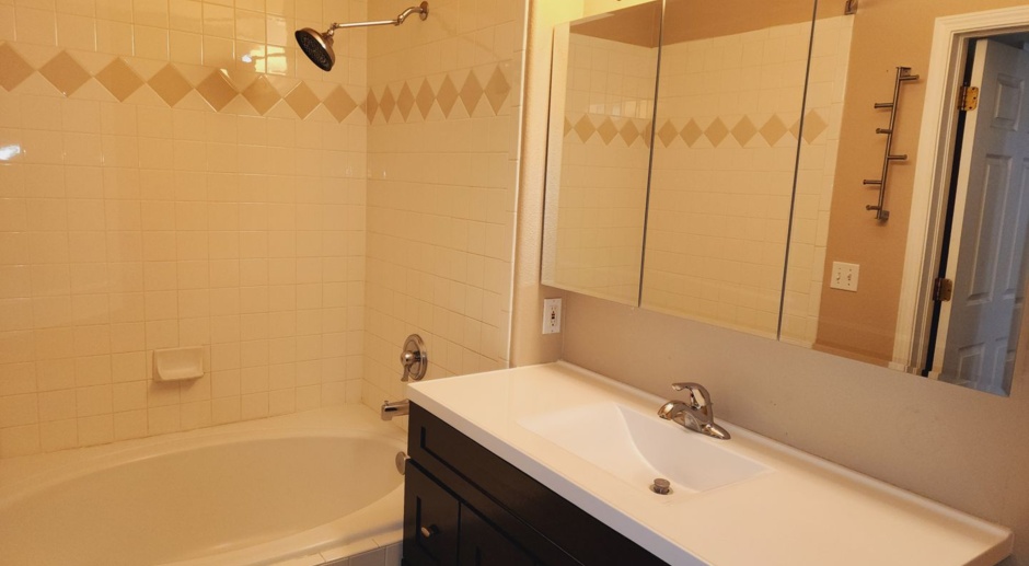 2-bedroom, 2-bathroom condo off Cheyenne Mountain Blvd