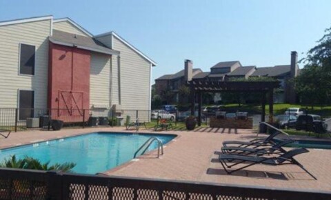 Apartments Near UD 2727 W Walnut Hill Lane for University of Dallas Students in Irving, TX