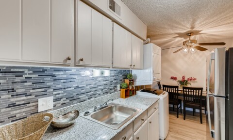 Houses Near ITT Technical Institute-Westminster Boulder Crossroads - Incredible location and recently renovated - enjoy in-unit washer and dryer! for ITT Technical Institute-Westminster Students in Westminster, CO