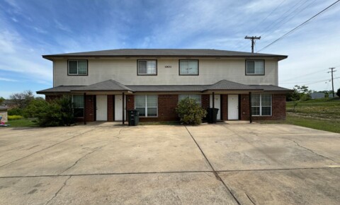 Apartments Near Yahweh Beauty Academy 1901 Monte Carlo for Yahweh Beauty Academy Students in Killeen, TX