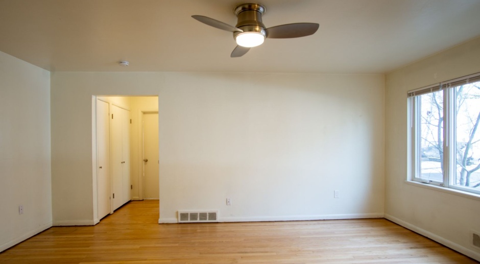 STELLAR DEALS: Coveted Corner Flat w **FREE PARKING** $500 OFF & $250 for YOU!