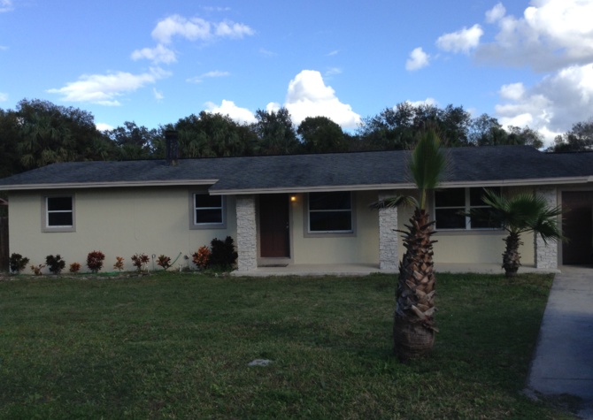 Houses Near West DeLand 3/2 $1400