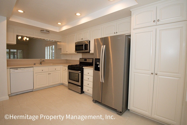 Remodeled Woodbridge Condo for lease