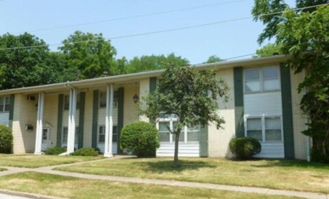 Apartments Near Augustana 1811 11th Ave for Augustana College Students in Rock Island, IL