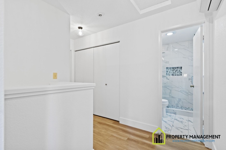 Remodeled Downtown Condo Rental