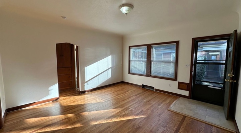 $995.00 - N Interstate Ave - 1 bedroom apartment with easy MAX access