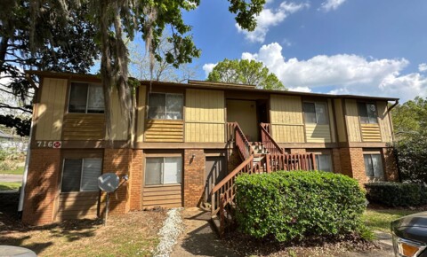 Apartments Near Lively Technical Center YK- PE 716 for Lively Technical Center Students in Tallahassee, FL