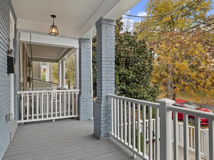Sleekly renovated Brookland rowhouse 6 blocks from Red Line