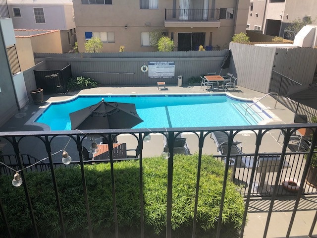 SUMMER HOUSING FURNISHED + HIGH SPEED WIFI ACROSS FROM UCLA CAMPUS! 