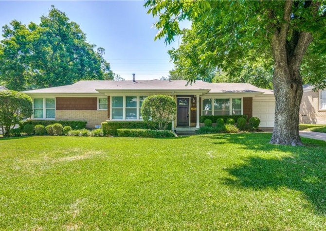 Houses Near This 5 bedroom 3 bath home is located steps away from TCU campus!