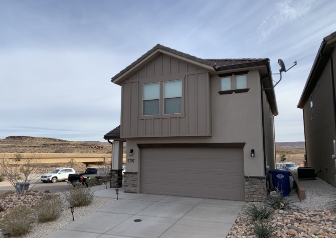 Houses Near LEASE PENDING Nice 4 bedroom Desert Canyon Townhome