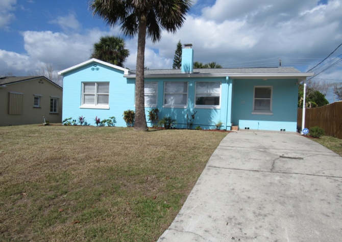 Houses Near AVAILABLE NOW - 3/2 beachside bungalow, pet friendly, fenced yard