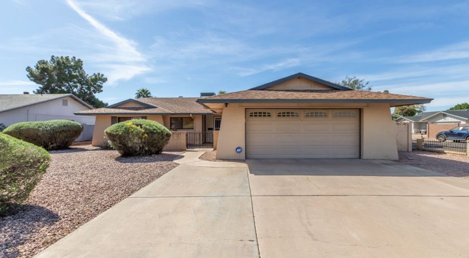 BEAUTIFUL TEMPE HOME WITH POOL! 