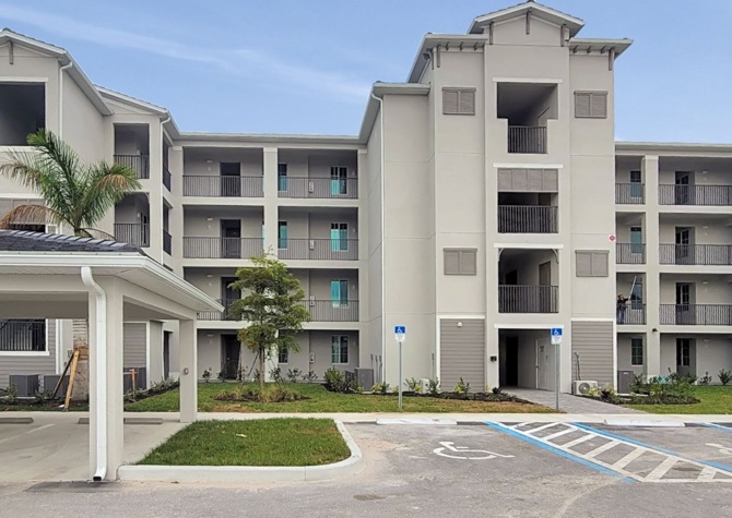 Apartments Near Wellen Park Golf and Country Club Annual Condo for Rent 