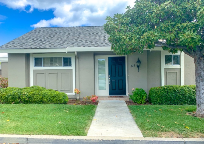 Houses Near Los Gatos Bright and Beautiful Two Bedroom Townhouse!