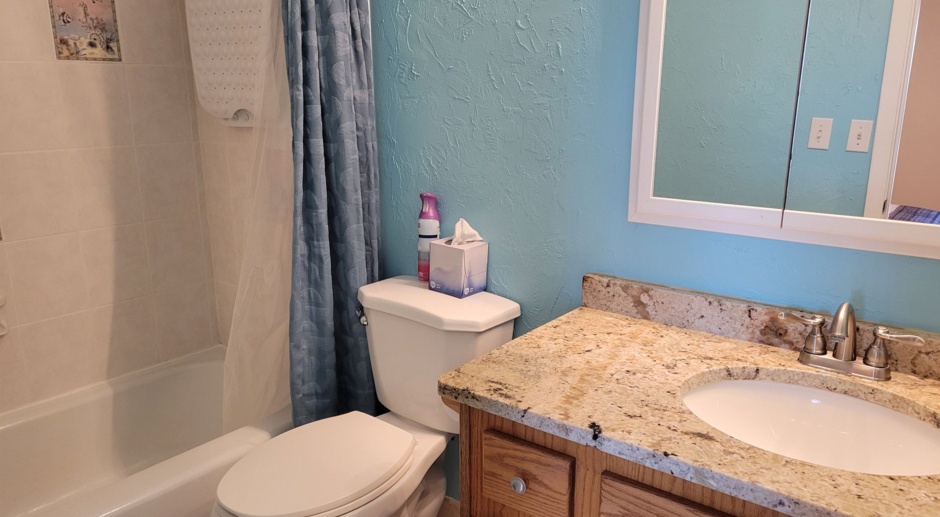 Seasonal/short term  2 bedroom 2.5 bathroom downtown Sarasota in gated community