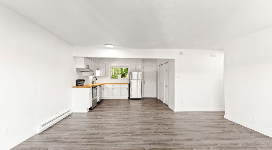Renovated 2BR with dishwasher, on site laundry!