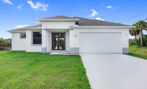 Houses Near SWFC Available immediately spacious and Serene Single-Family Home for Rent $2,700/month. for Southwest Florida College Students in Fort Myers, FL