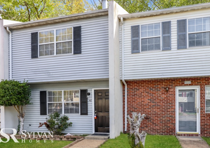 Houses Near This lovely townhome is move-in ready