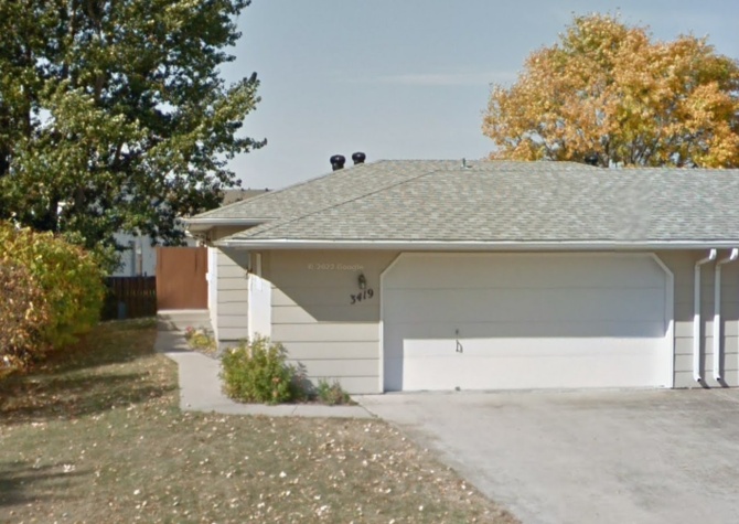 Houses Near Absolutely Beautiful!! 3 Bed / 1 Bath South Moorhead!!