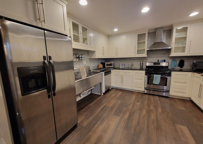 Houses Near Spacious and newly renovated 3 bed 2 bath on Boulevard!
