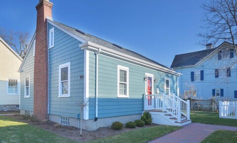 Houses Near Diman Regional Technical Institute Exquisitely maintained 3 bedroom, 1.5 bath for Diman Regional Technical Institute Students in Fall River, MA