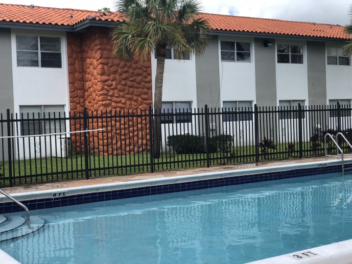 Silver Palms Apartments